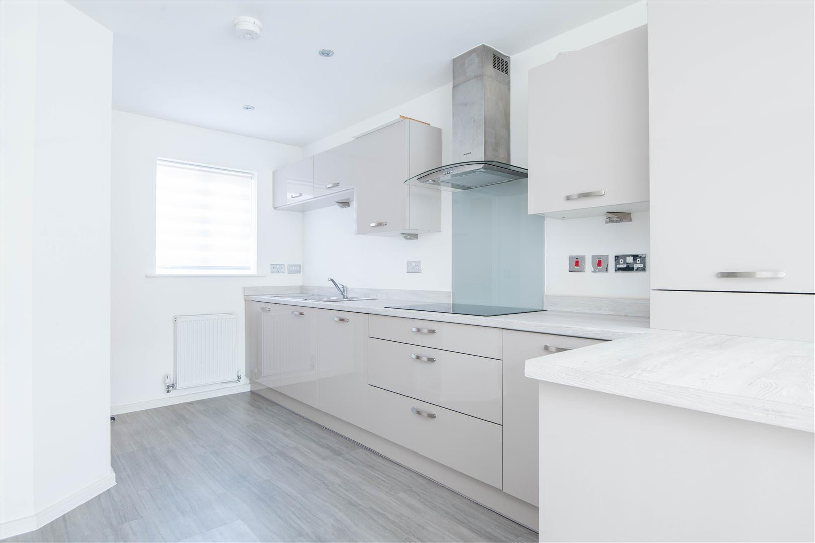 3 bed property in Loom Crescent, Preston
